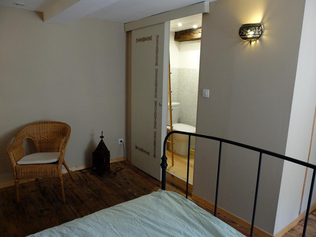 La Maison Du Voyageur Les Ilhes Zimmer foto